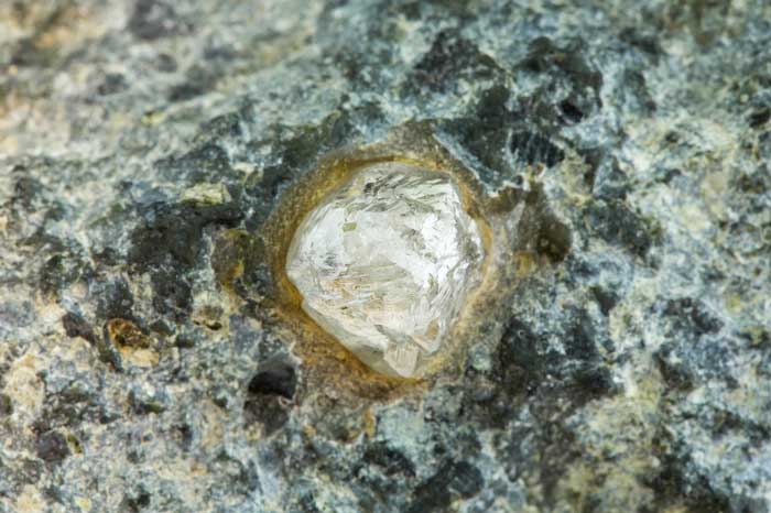 دانشمندان راز فوران الماس‌ از درون زمین را کشف کردند
