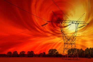 طوفان فراگیر خورشیدی با خطر قطعی رادیو و اینترنت به زمین می‌رسد؟