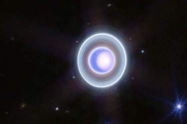 اورانوس در تصویر جدید تلسکوپ وب شبیه دریچه‌ای به یک بُعد دیگر است