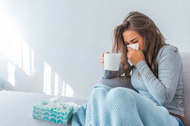 بیرون رفتن در هوای سرد موجب سرماخوردگی می‌شود؟
