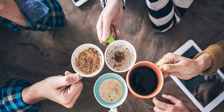 خطرات قهوه؛ مسمومیت با کافئین چیست؟