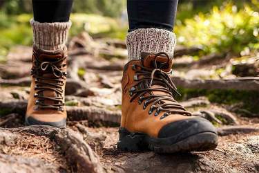 راهنمای خرید بهترین مارک کفش کوهنوردی چهار فصل در بازار