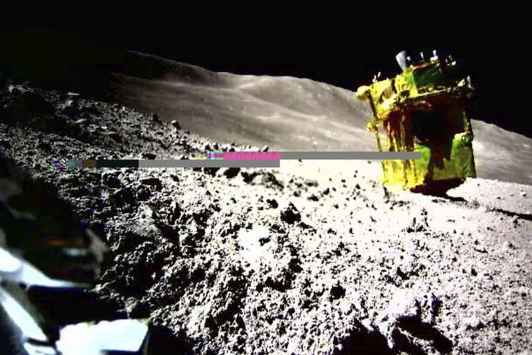 کاوشگر ژاپنی ماه توانست از دومین شب قمری نیز جان سالم به در برد