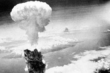 چگونه آمریکا به فکر پرتاب بمب اتم روی کره شمالی افتاد؟